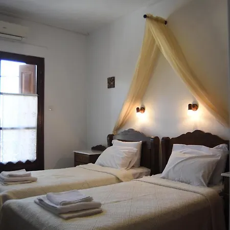 Archontiko Klitsa Hotel 2*